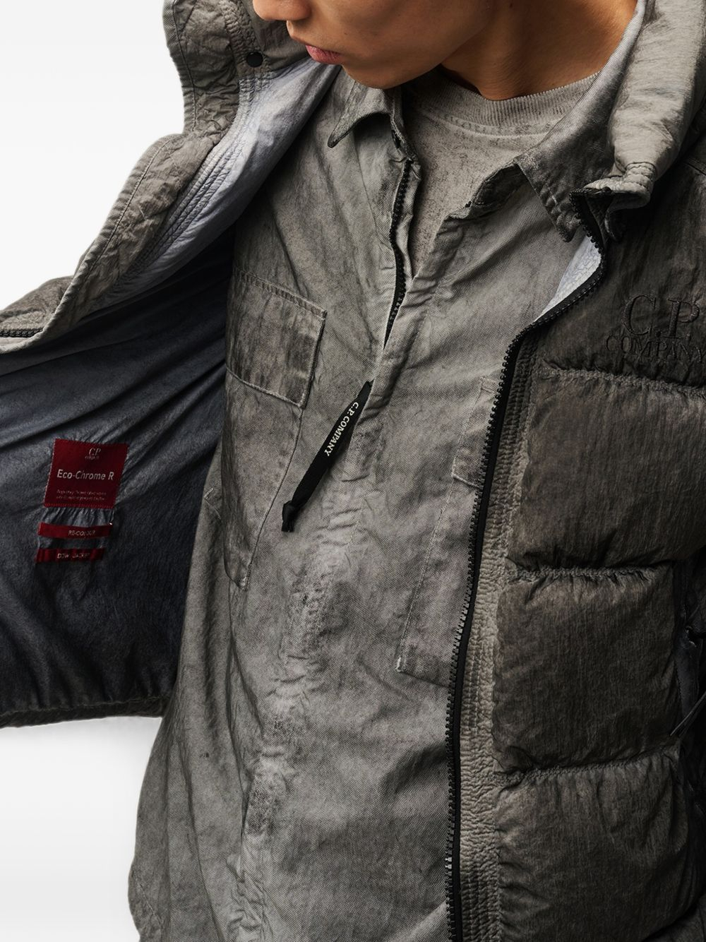 [C . P . COMPANY] Down Vest FW26 21CMVE114A006369SR90