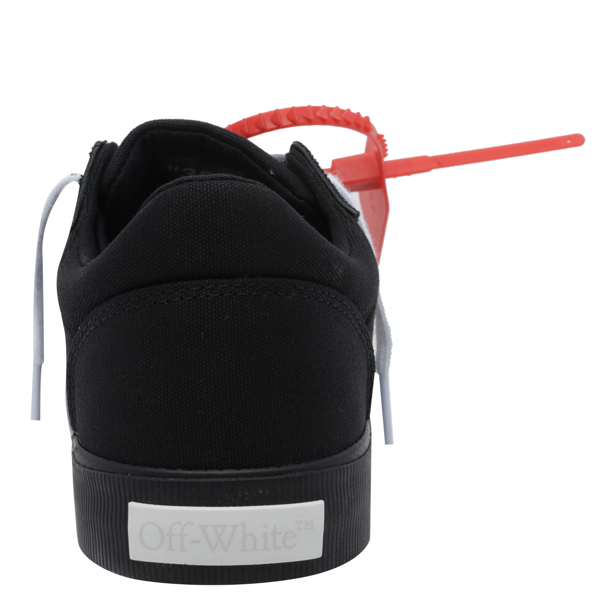 [Off White] Sneakers FW26 OMIA293C99FAB0031001
