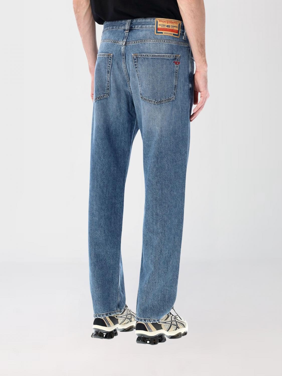 [Diesel] Jeans SS26 A1897409N69 01