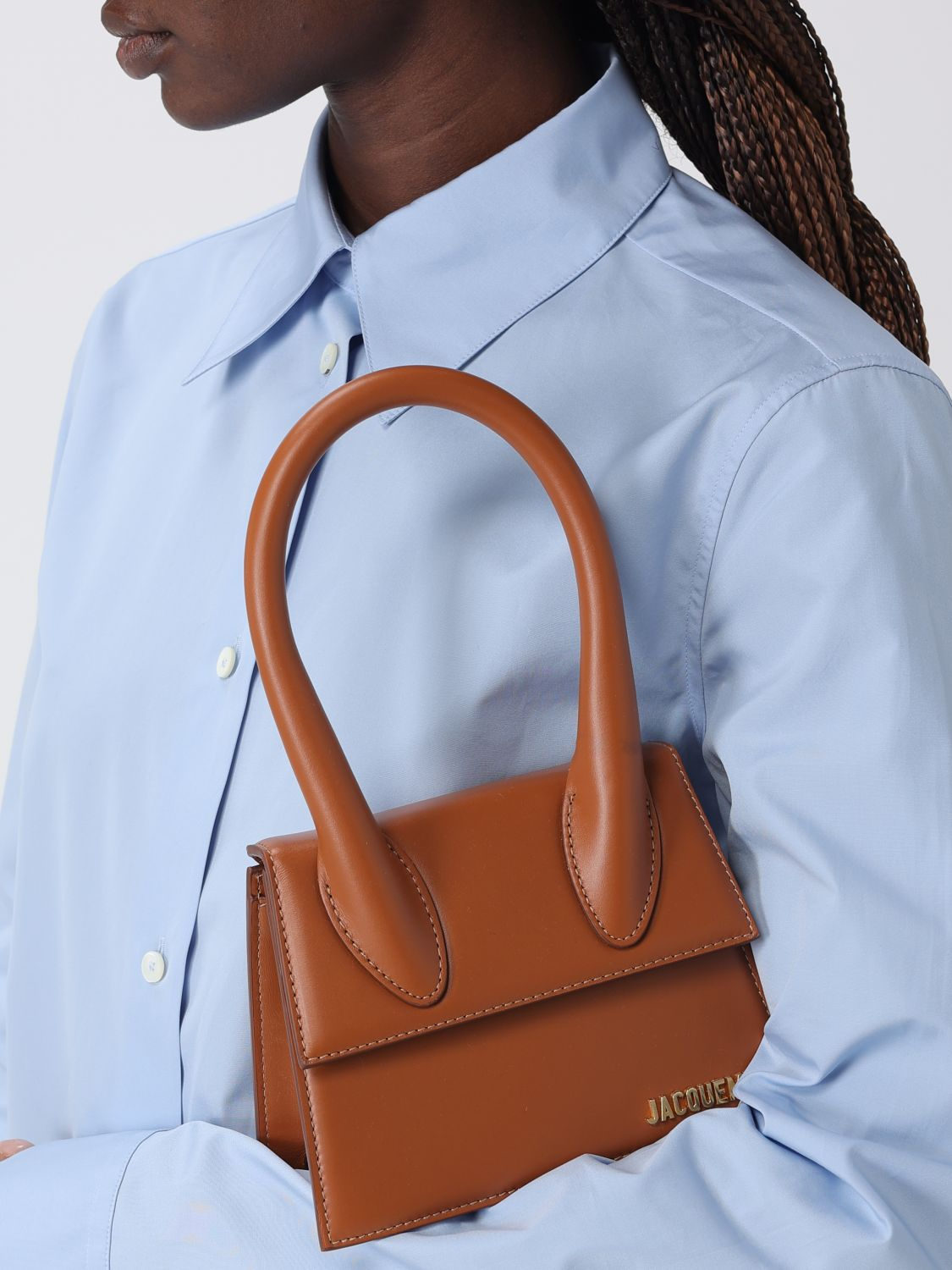 [JACQUEMUS] Minibag SS26 22HBAW00002AC01C04 811