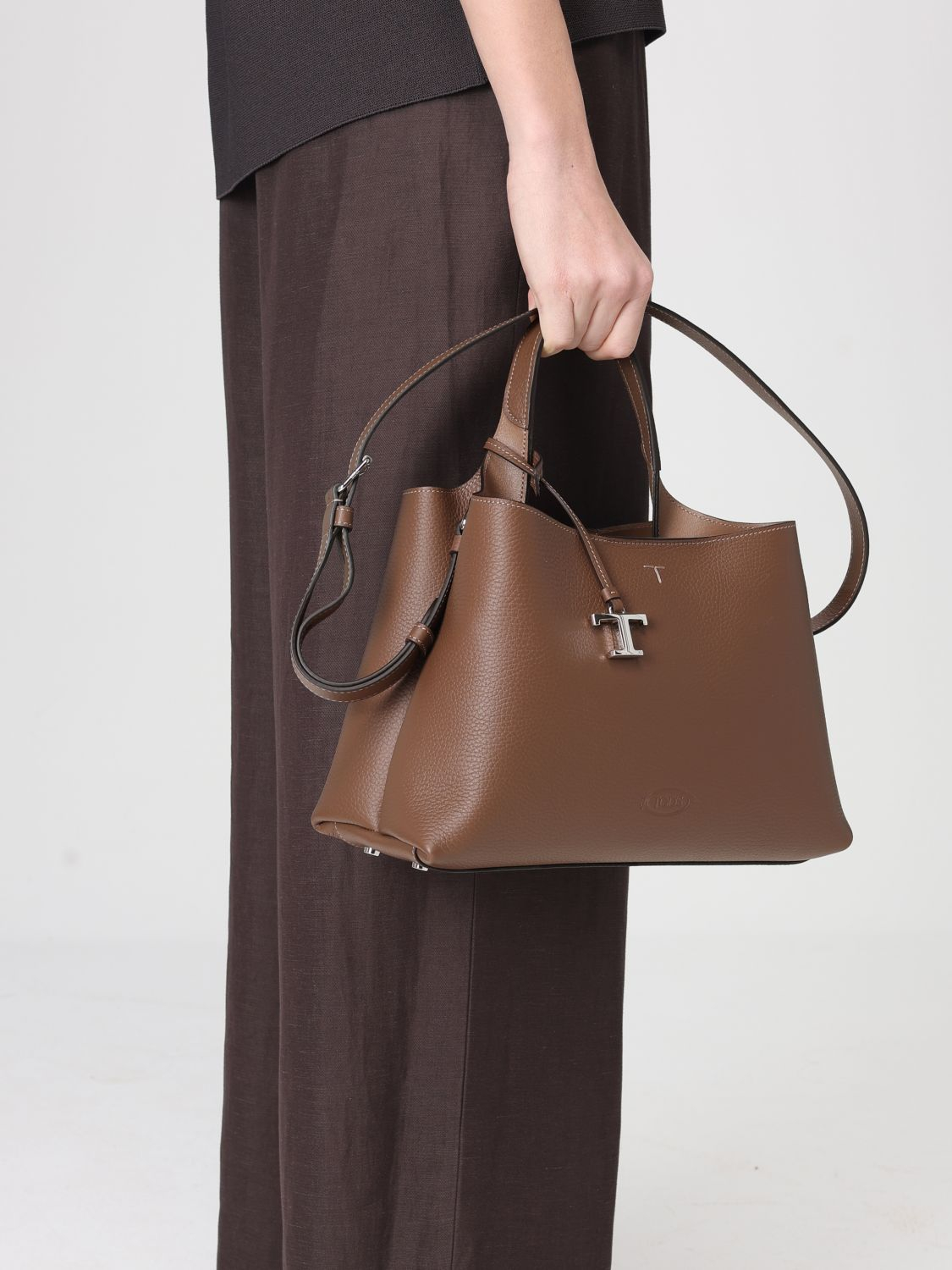 [Tod's] Tote bag SS26 XBWAPAJ0200QRI 4L64