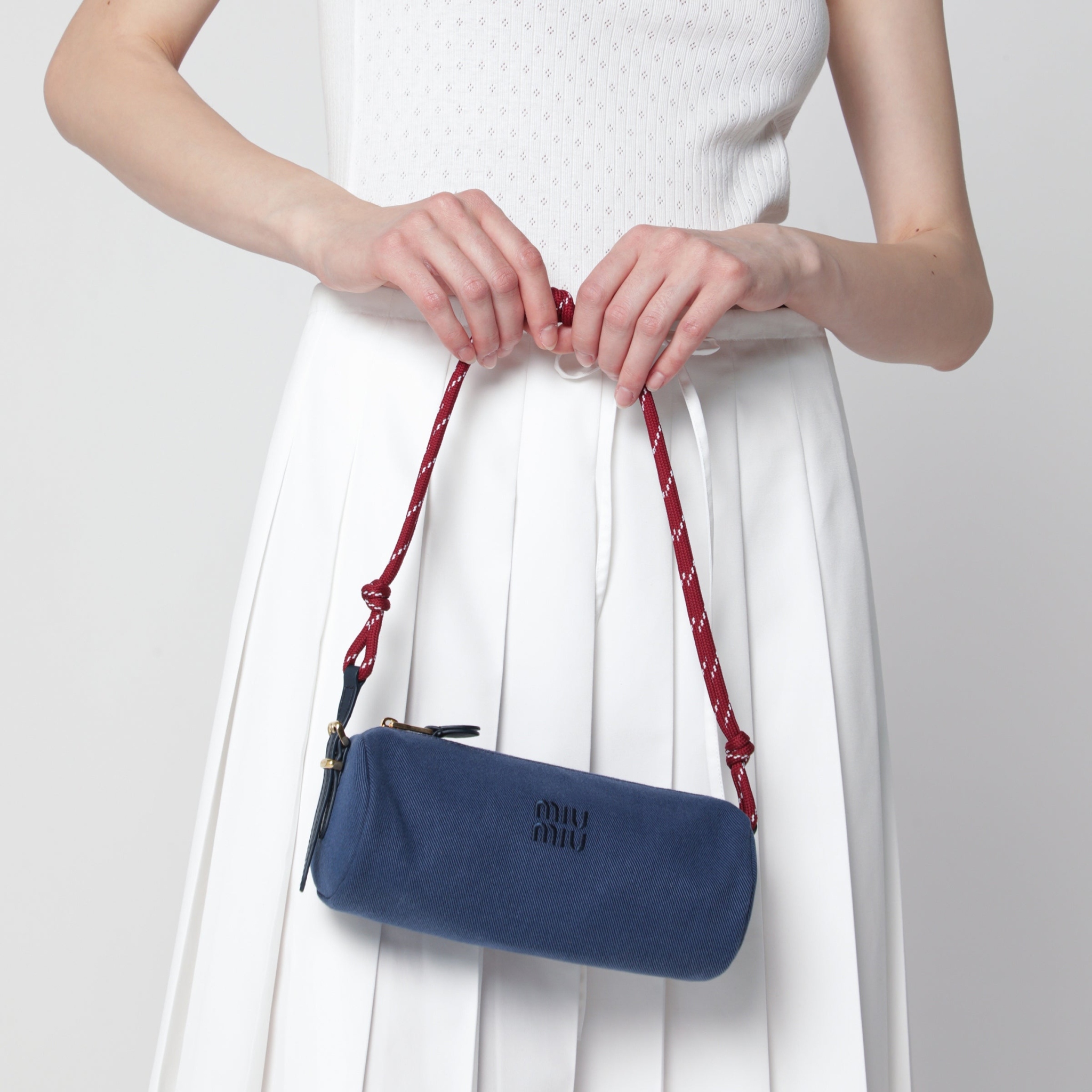 [Miu Miu] Pouch FW26 5NE8532IA7