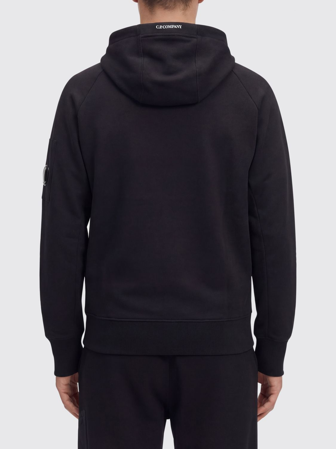 [C.P. Company] Sweatshirt SS26 RCCMSS716A005086W 999