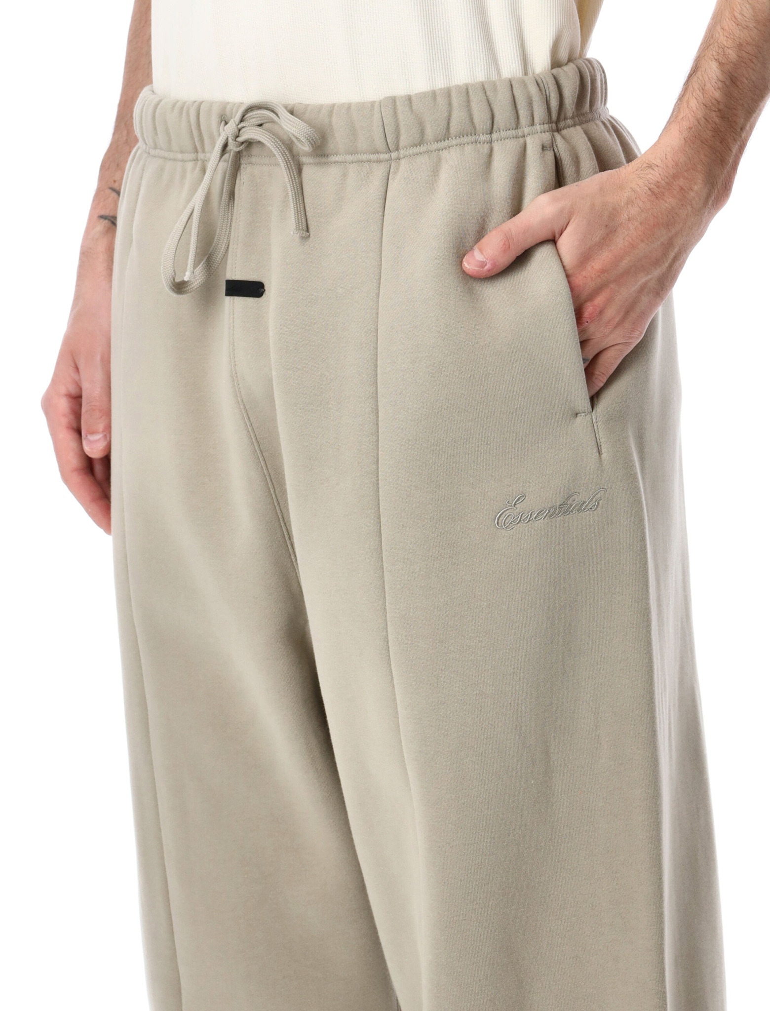 [Fear Of God Essentials] Trousers SS26 130SP268662FSEAL