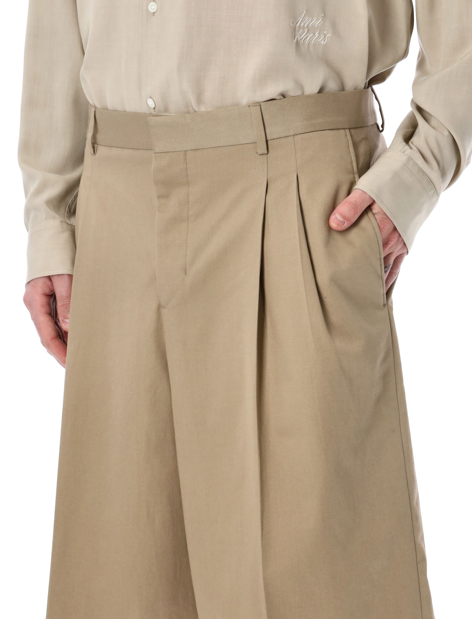 [Ami Paris] Shorts SS26 HSO827CO0214A036