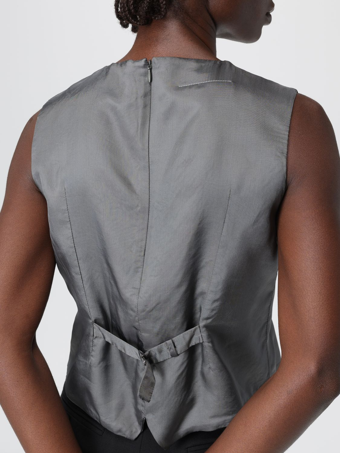 [MM6 Maison Margiela] T-shirts Sleeveless FW25 S52FB0096S41355 860