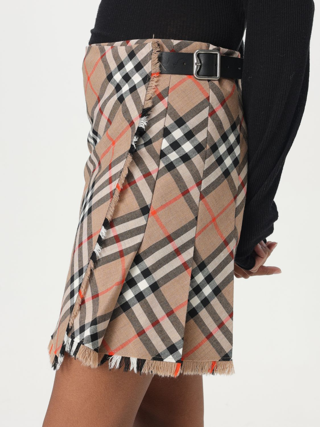 [Burberry] Mini skirt FW25 8102634