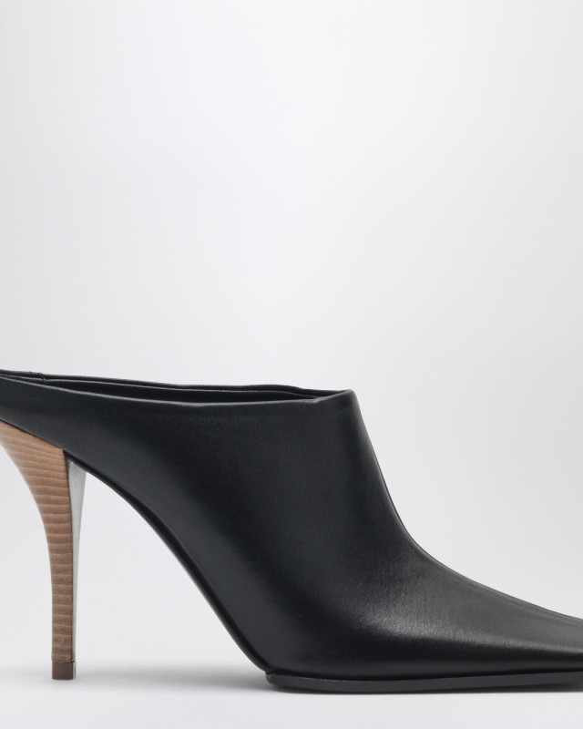 [Alaia] Slippers SS26 AA3M2015I106LE