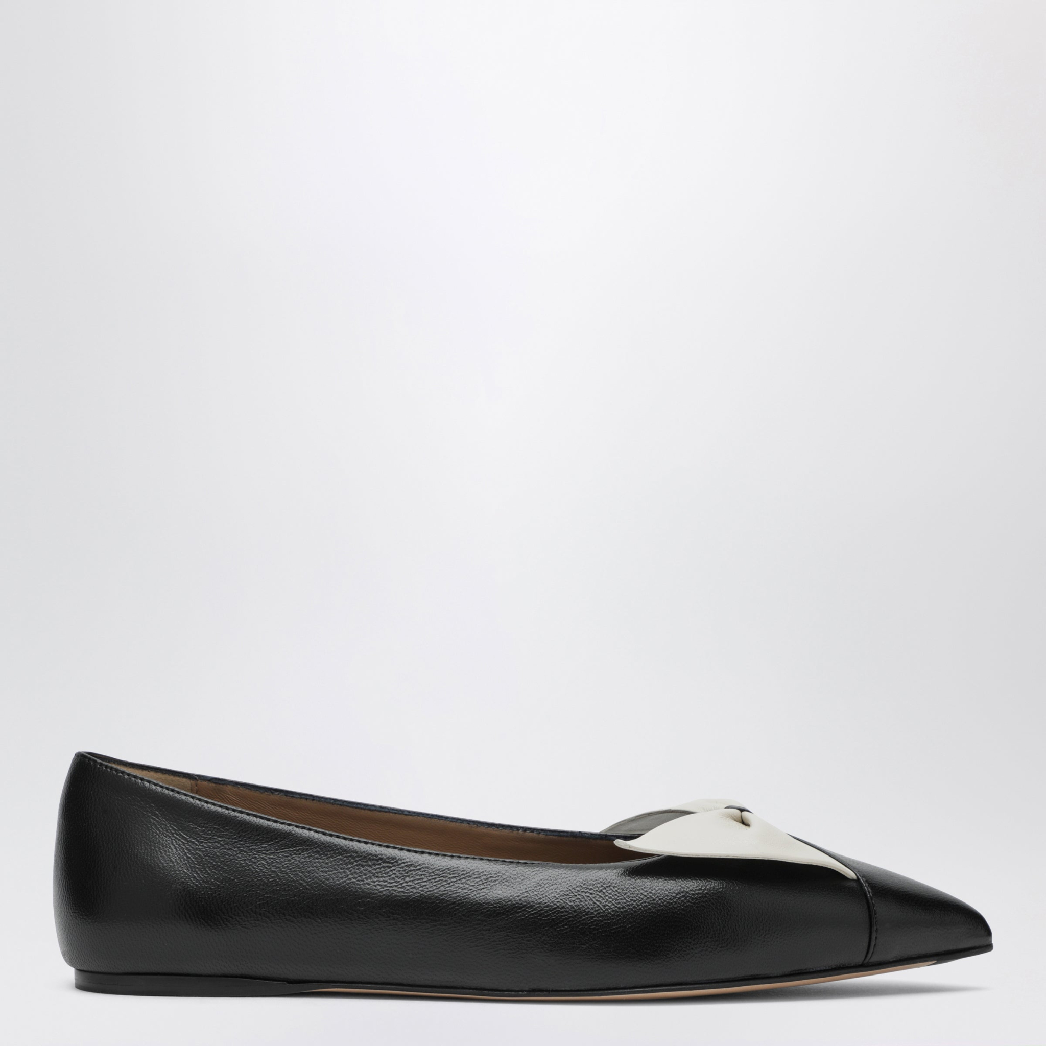 [Ferragamo] Flat shoes SS26 07933881CLE