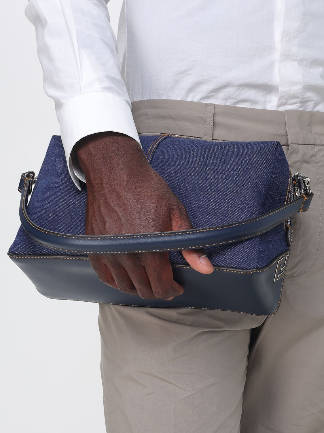 [Fendi] Shoulder bag FW26 7VA672B08X F1X9A