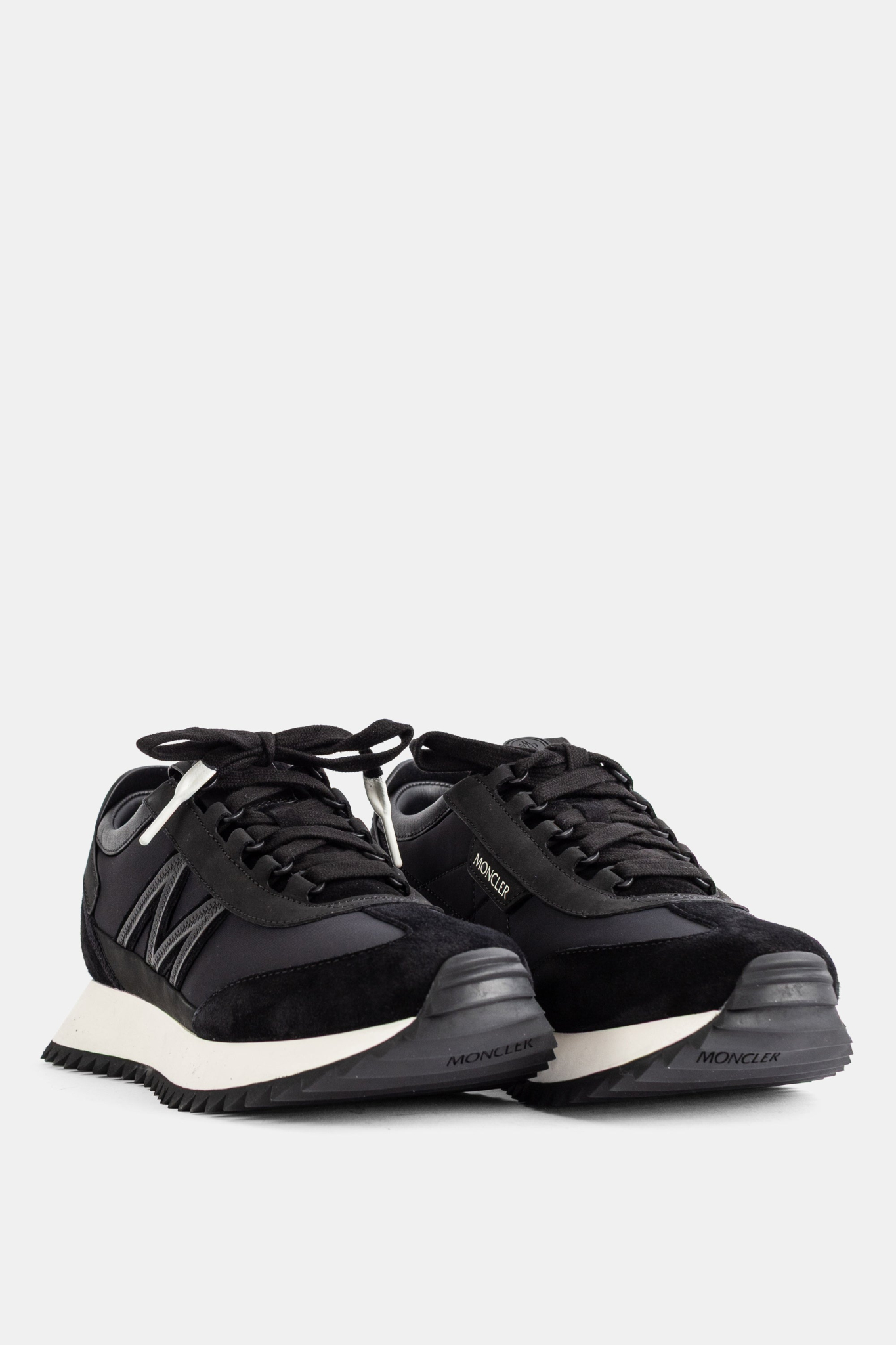 [Moncler] Sneakers SS26 L109A 4M00030 - M7280