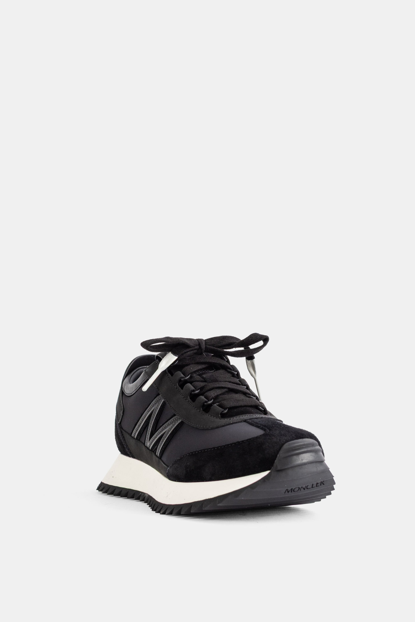 [Moncler] Sneakers SS26 L109A 4M00030 - M7280