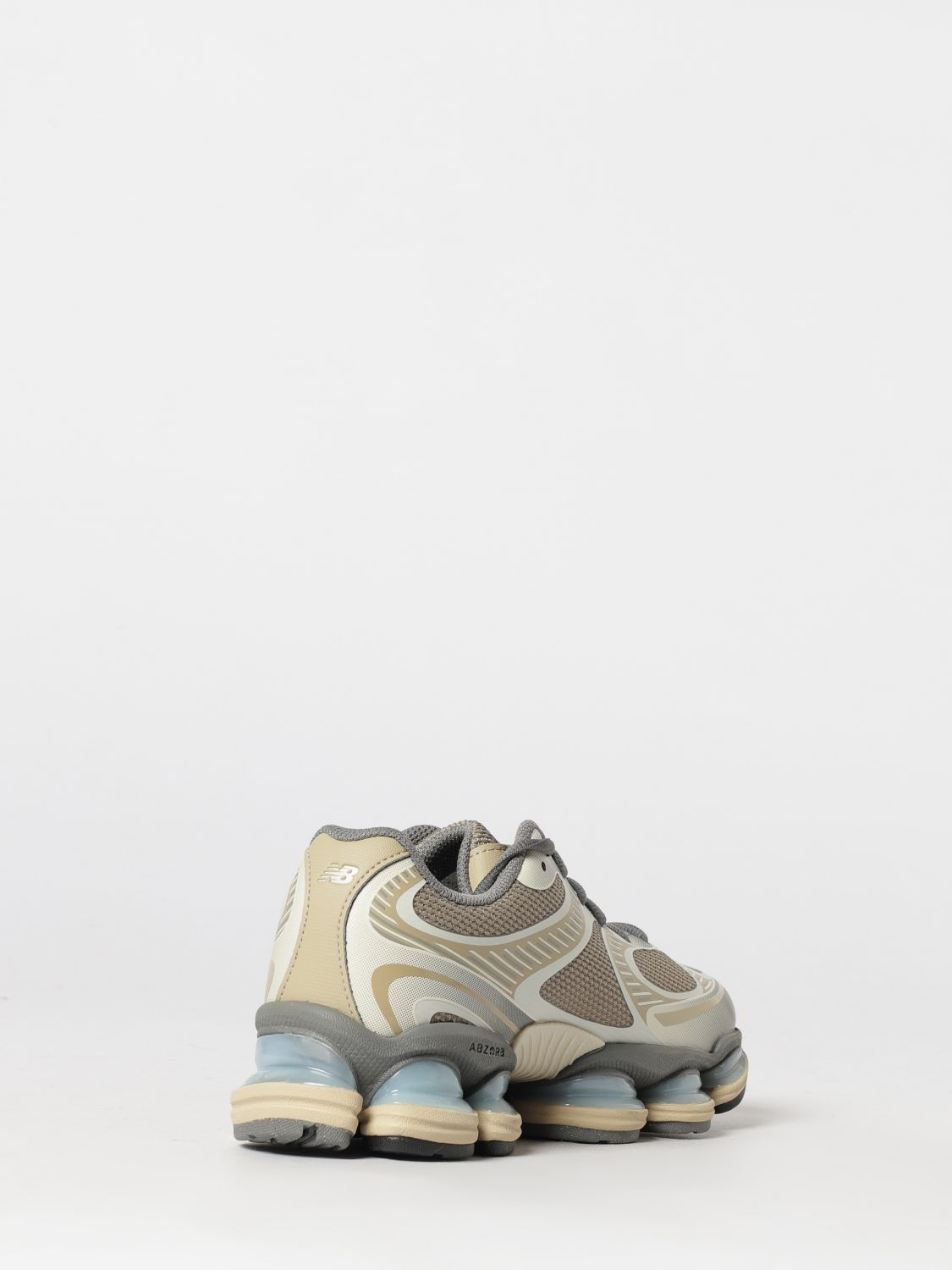 [NEW BALANCE] Sneakers SS26 U20004JQ