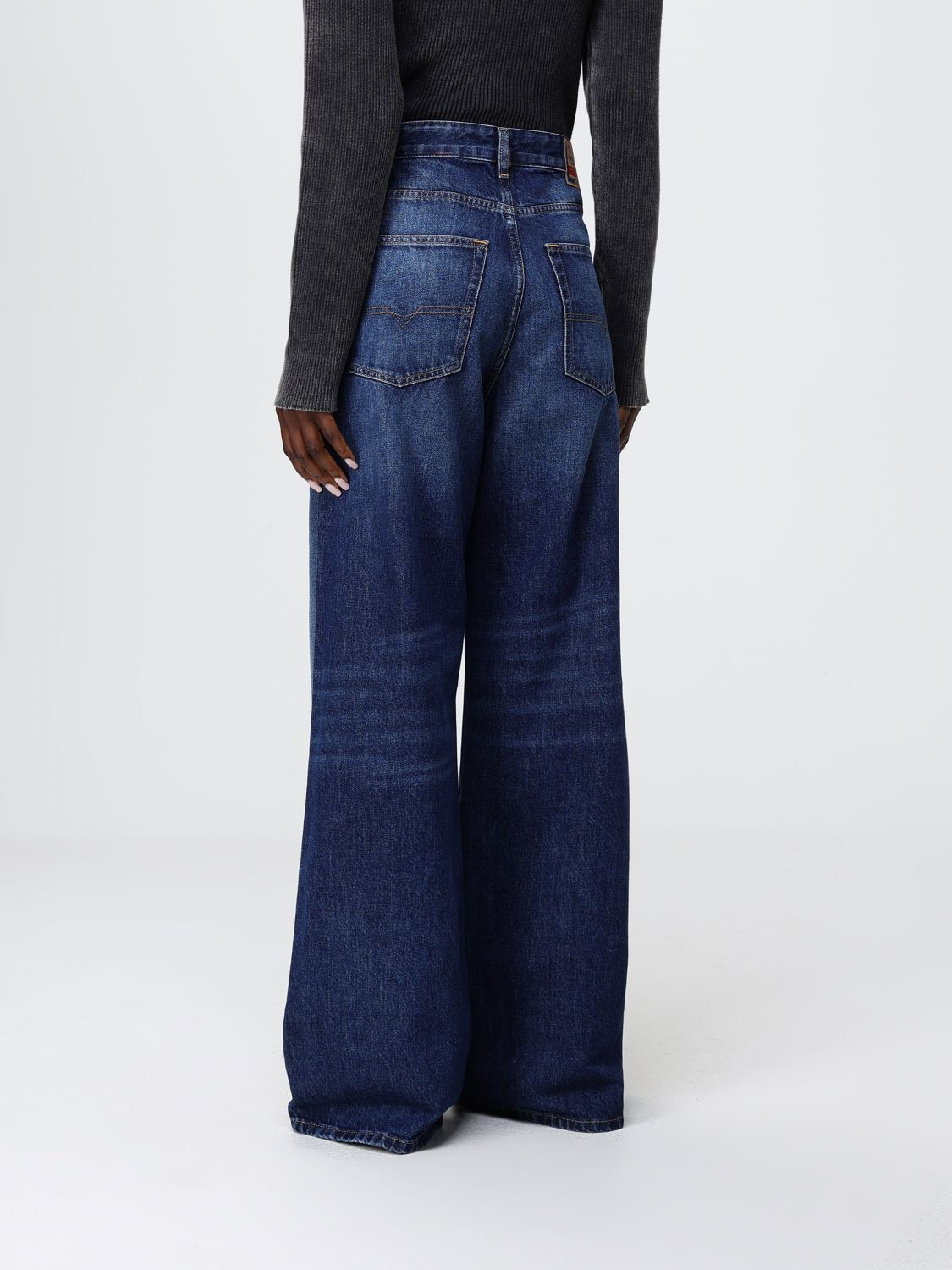 [Diesel] Jeans SS26 A0692509I27 01