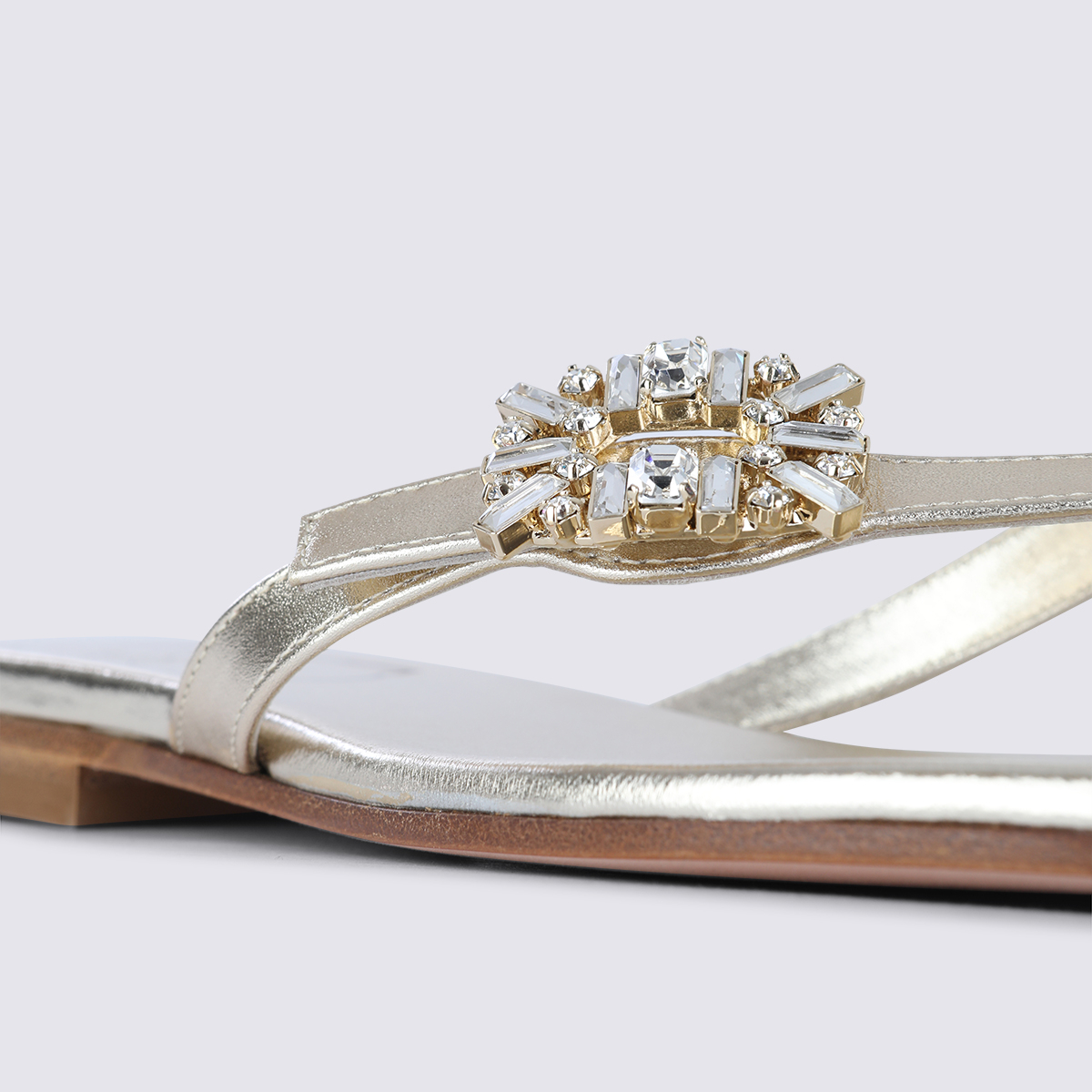 [Roger Vivier] Flat shoes SS26 RVW81744970KACG005