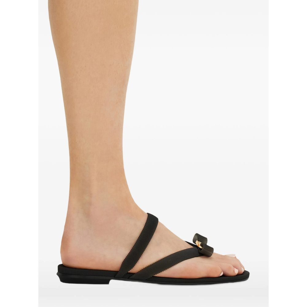 [Ferragamo] Slippers FW26 01L859 0794396 1C NERO