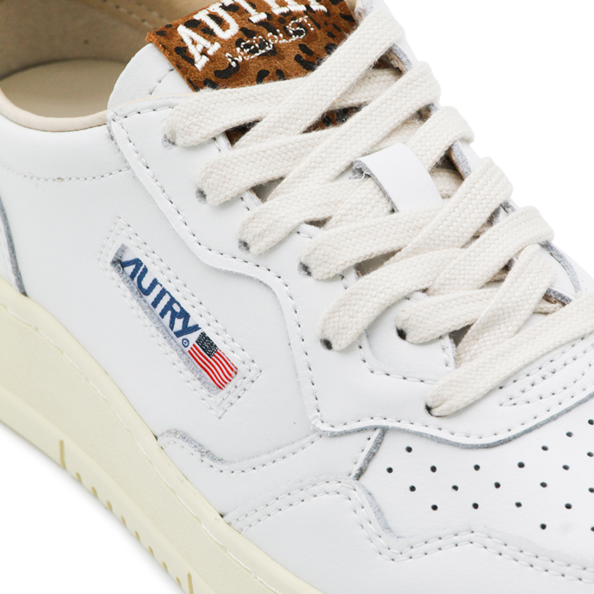 [AUTRY] Sneakers FW26 AULWHJ02