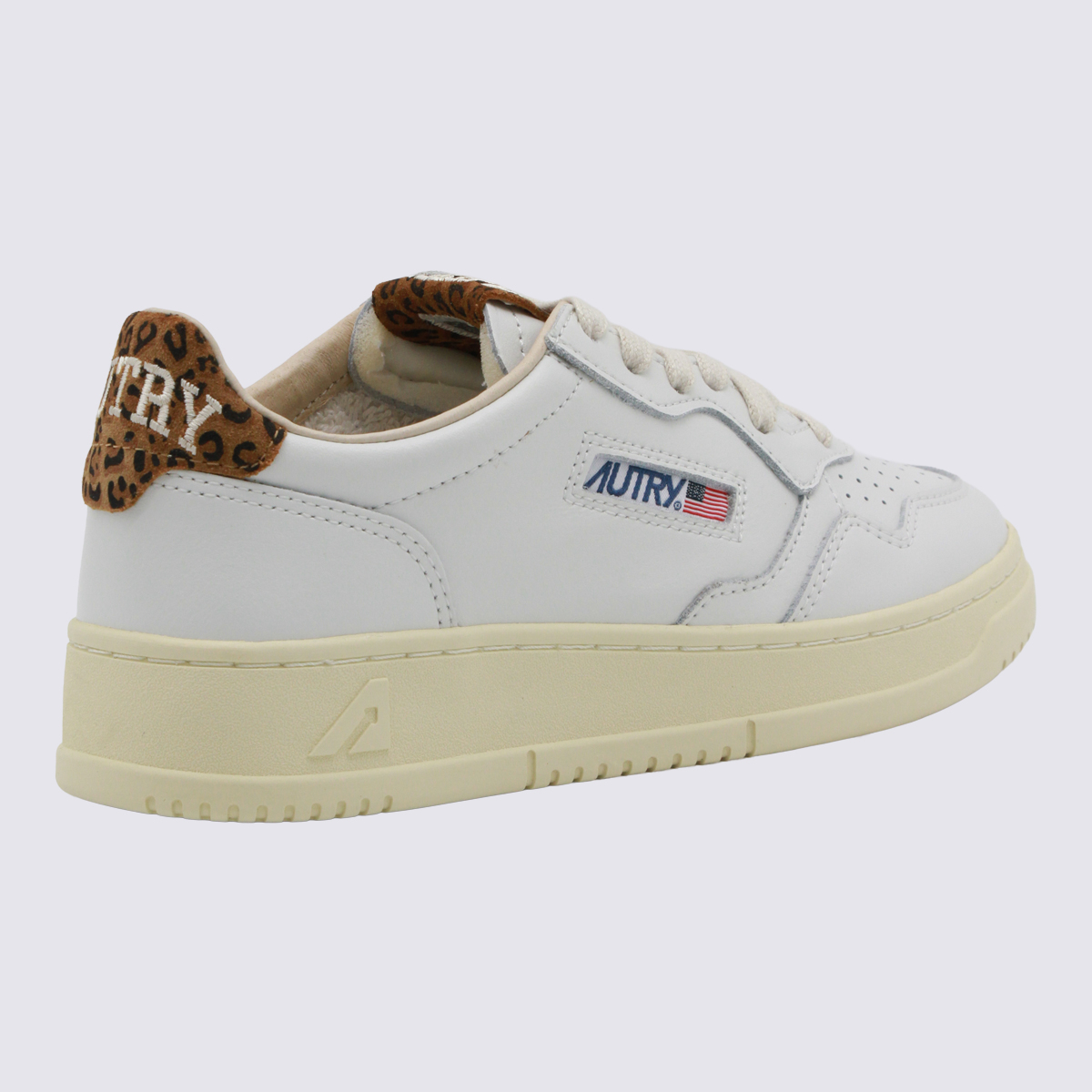 [AUTRY] Sneakers FW26 AULWHJ02