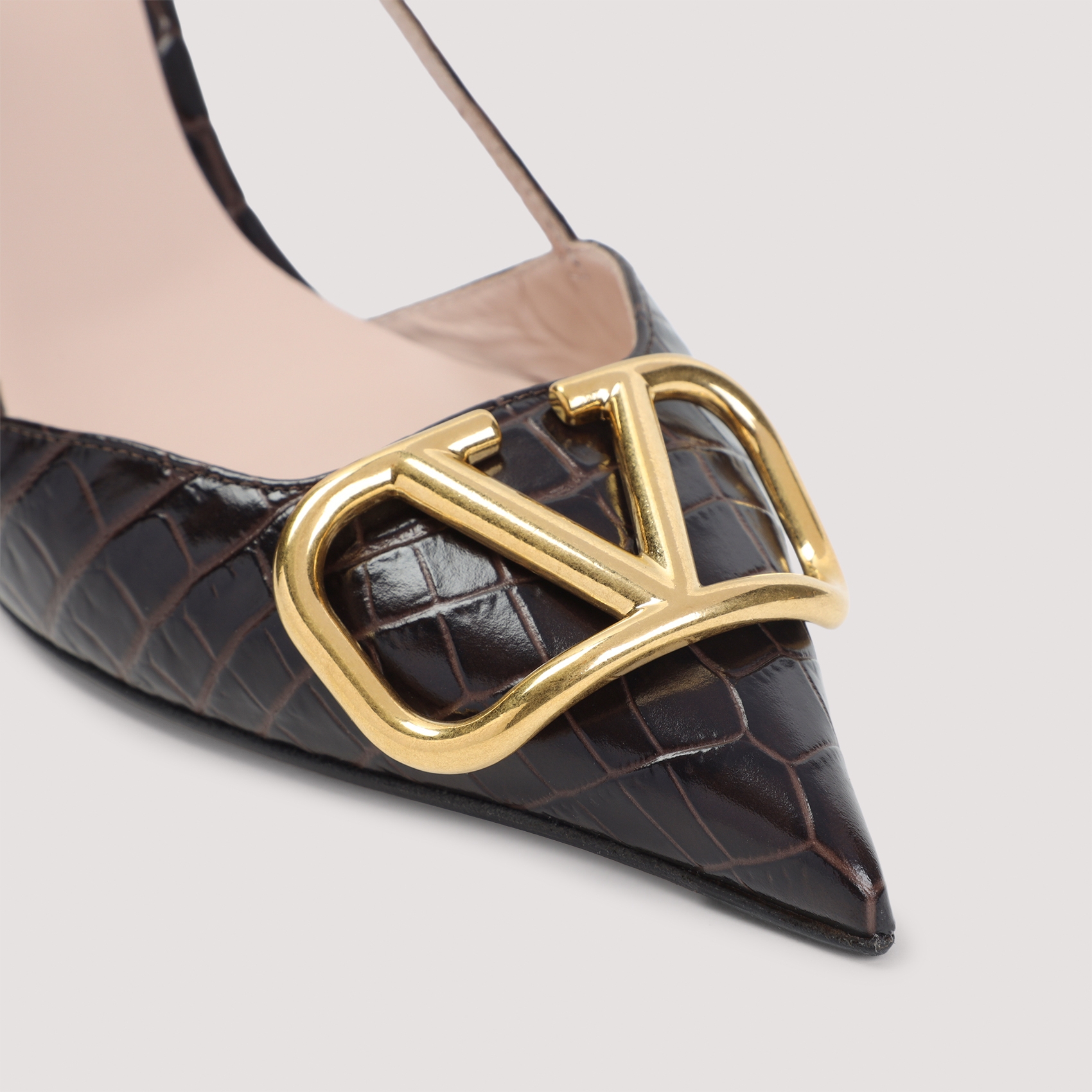 [Valentino Garavani] Pumps FW26 8W2S0R01LUR