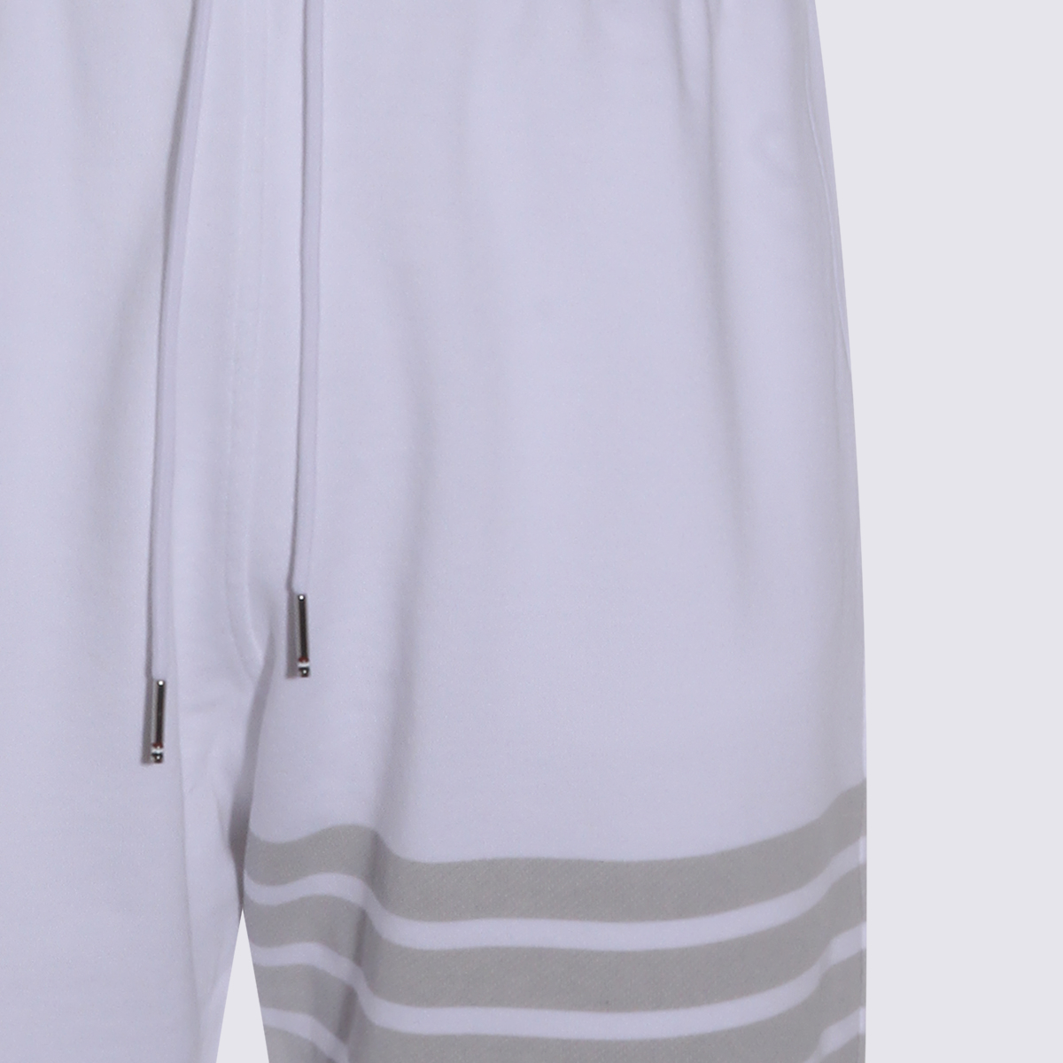 [Thom Browne] Trousers SS26 MJQ243AJ0007100