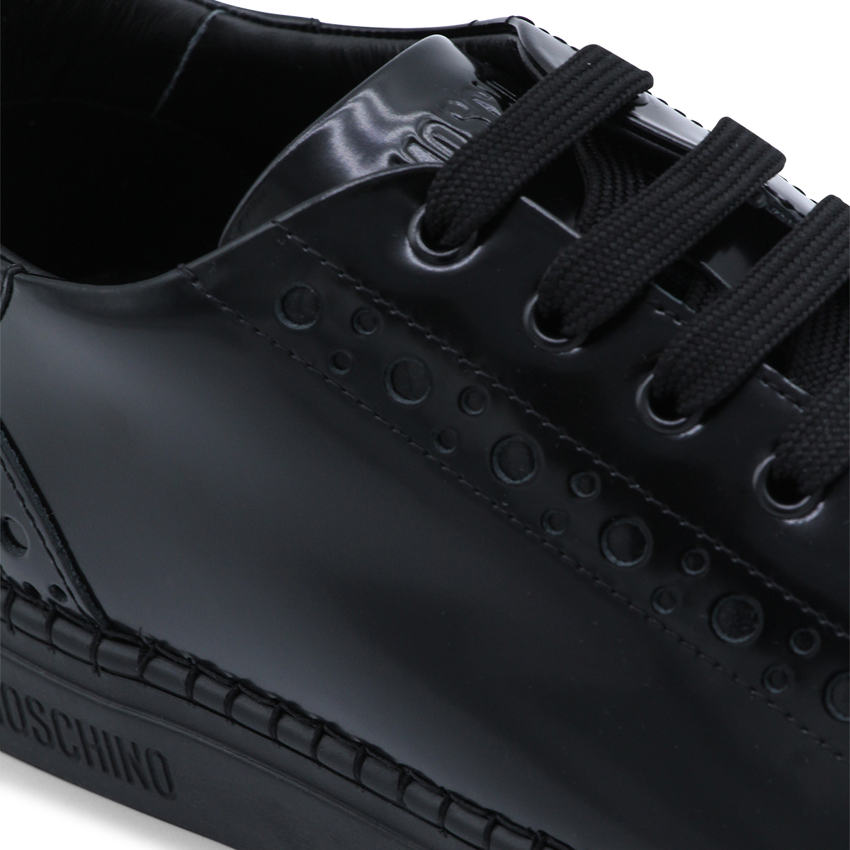[Moschino] Sneakers SS26 MB15312G0OGB0000