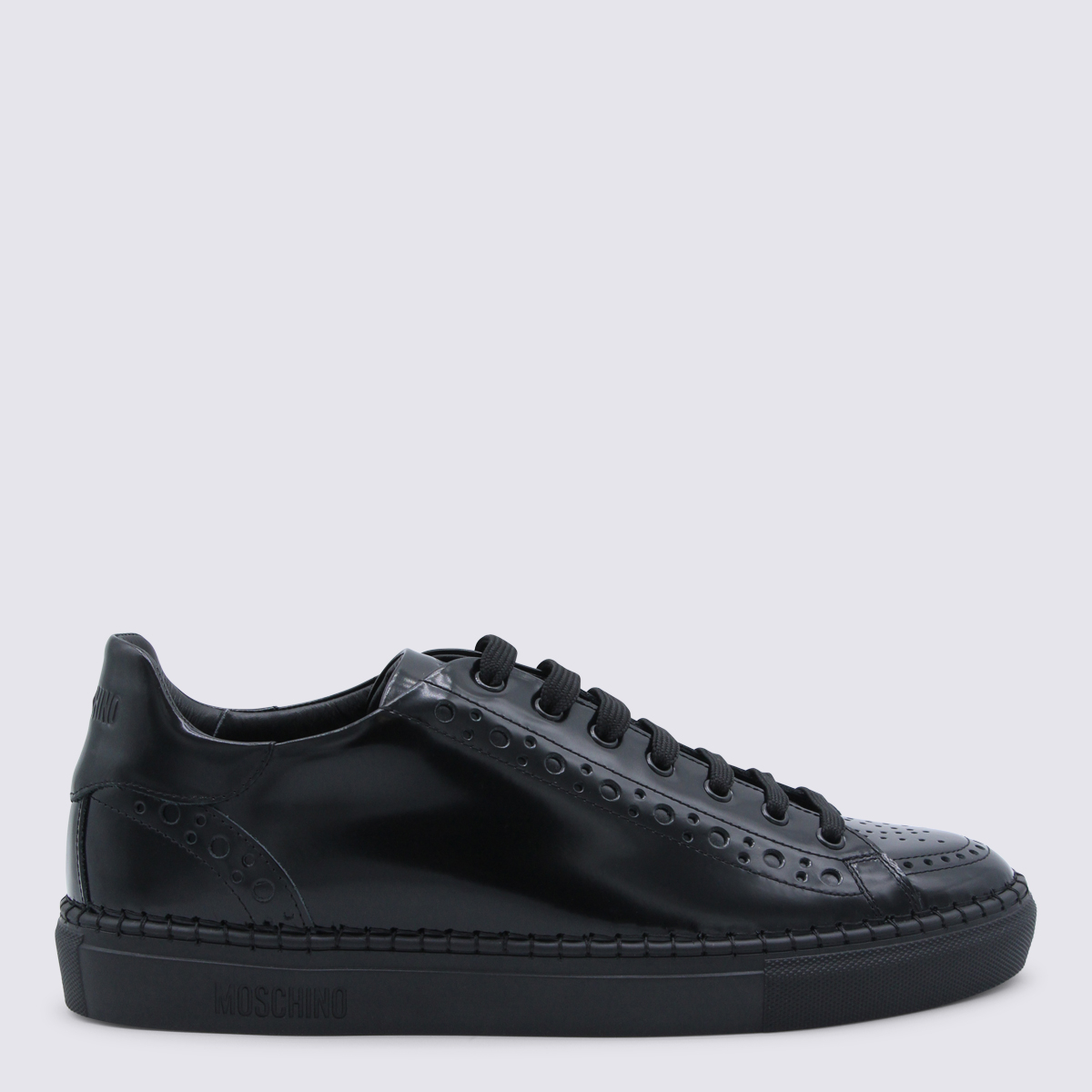 [Moschino] Sneakers SS26 MB15312G0OGB0000
