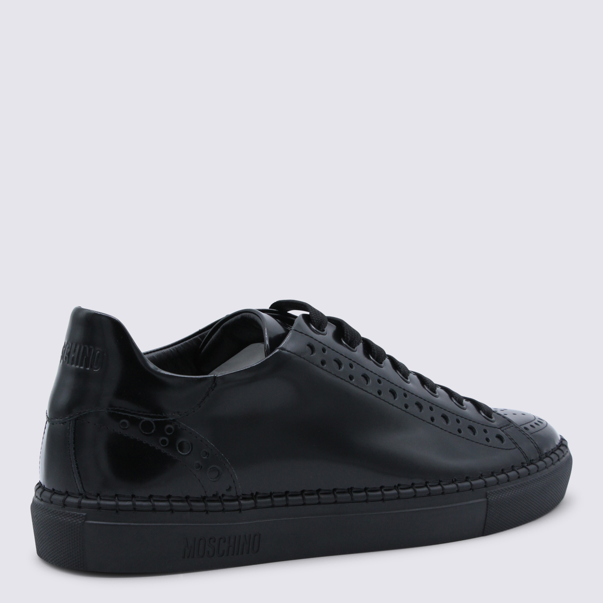 [Moschino] Sneakers SS26 MB15312G0OGB0000
