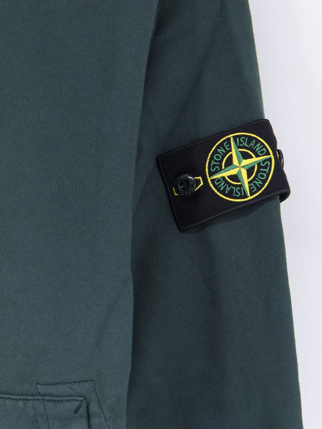 [Stone Island] Sweatshirt FW26 L2S156100061S0051V005S