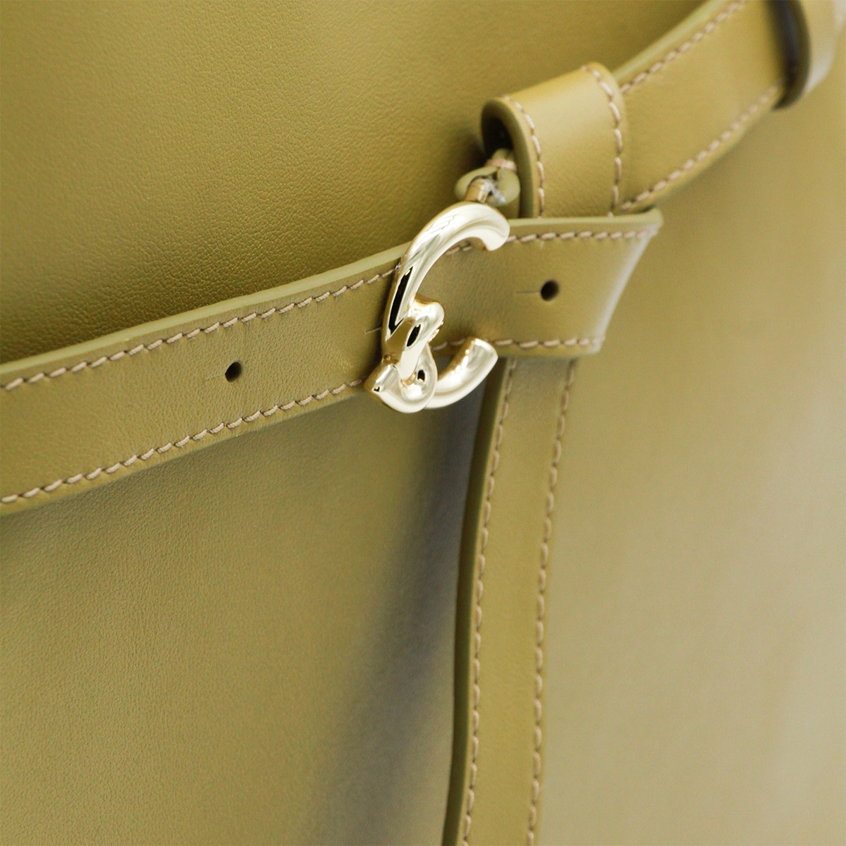 [Coccinelle] Shoulder bag SS26 E1TLA180101G43