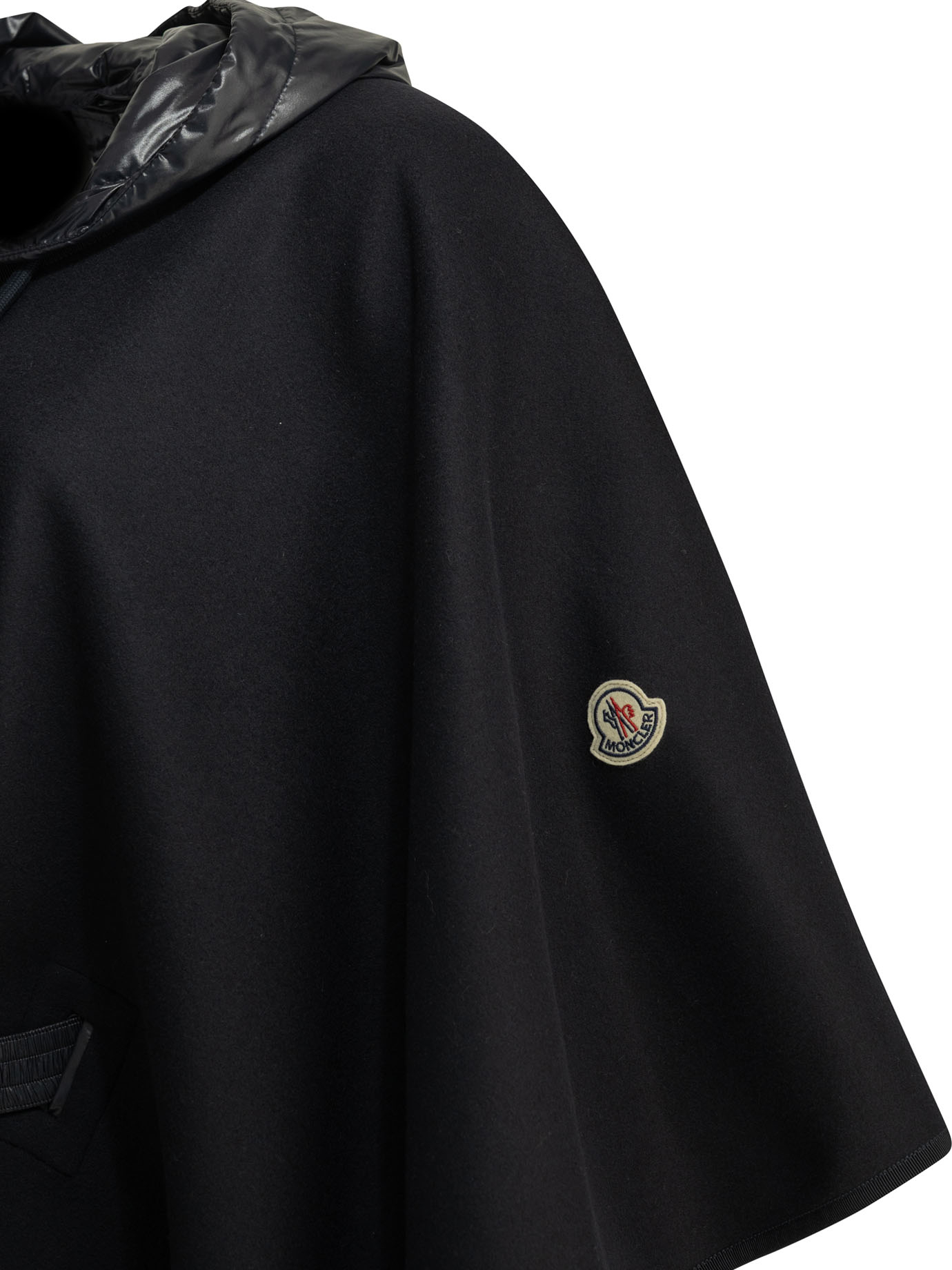 [Moncler] Cape FW26 3G00019-599DP778