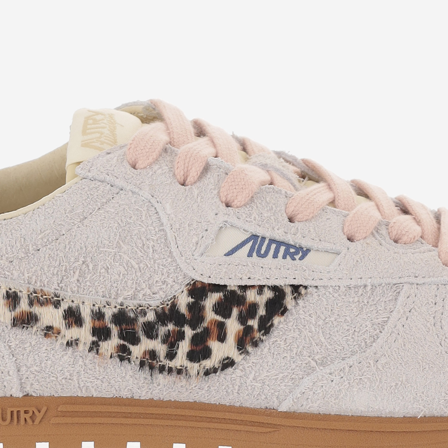 [AUTRY] Sneakers FW26 WSLWYE01SUEDEPONYWHTLEO