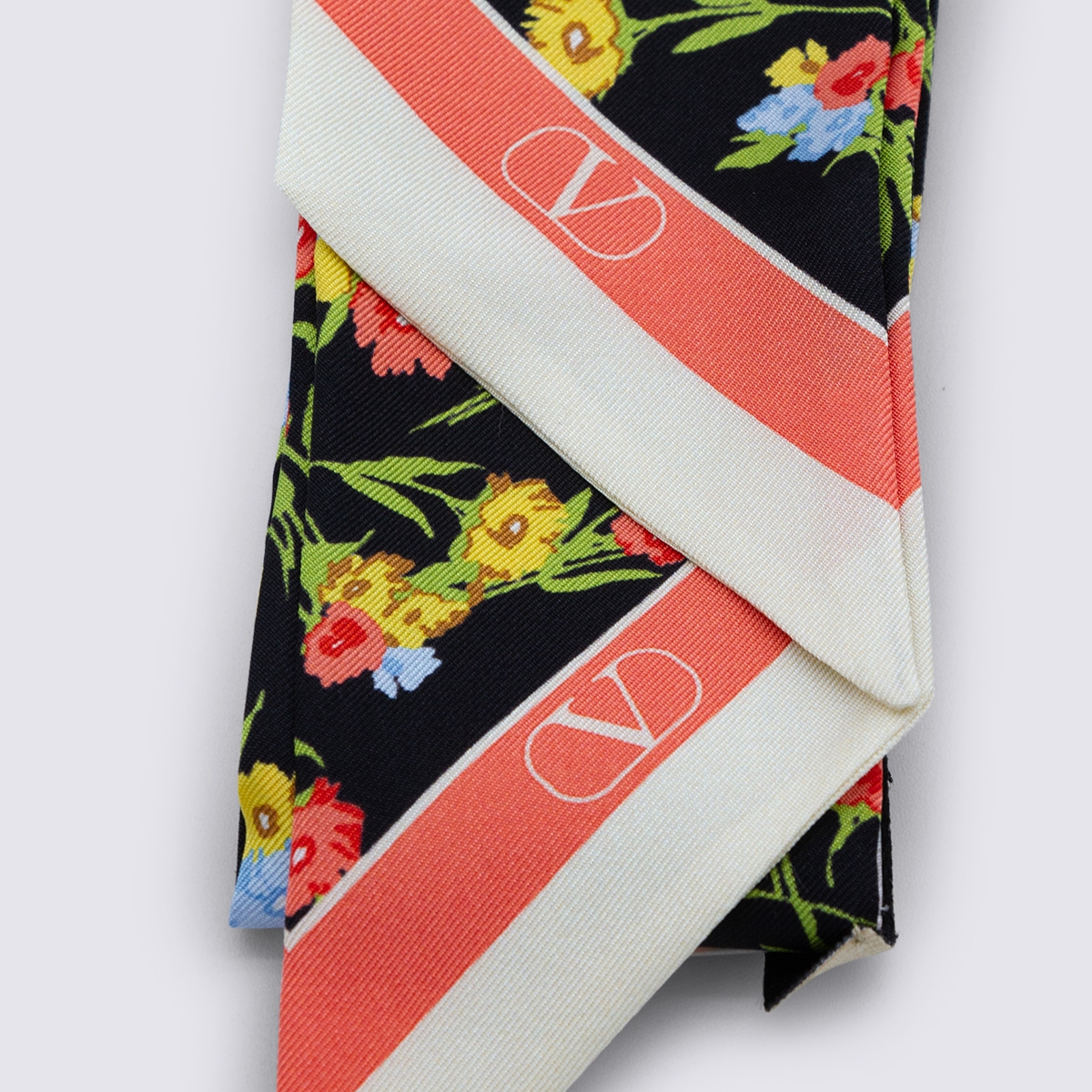 [Valentino Garavani] Scarf SS26 8W2E6017QLSCGC