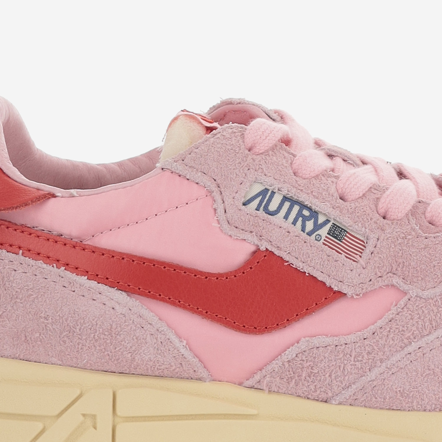 [AUTRY] Sneakers FW26 WWLWUT57SUEDEETPKCHERFLAME