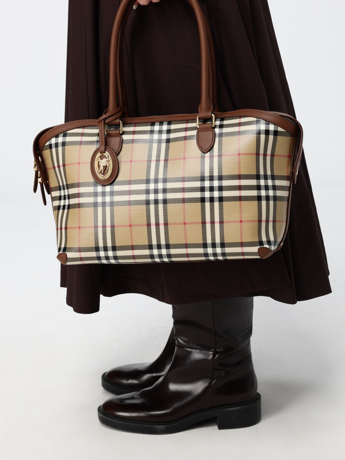 [Burberry] Shoulder bag FW26 8129048