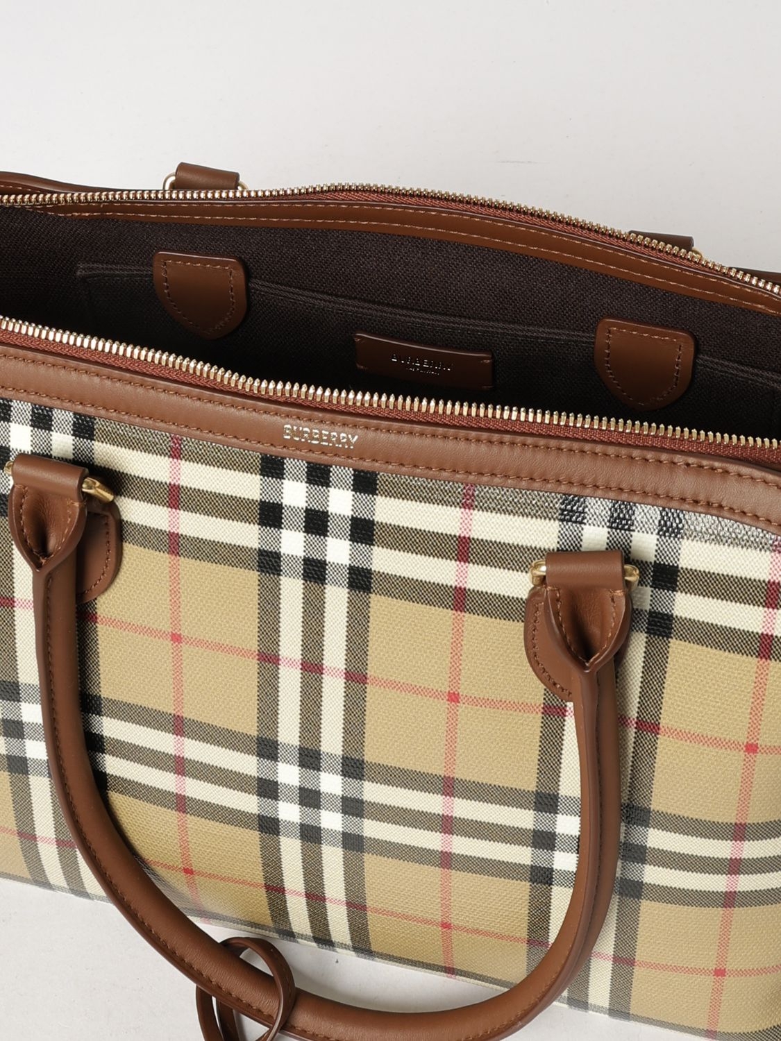 [Burberry] Shoulder bag FW26 8129048