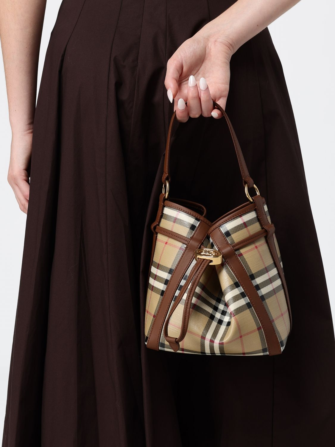 [Burberry] Tote bag FW26 8128949