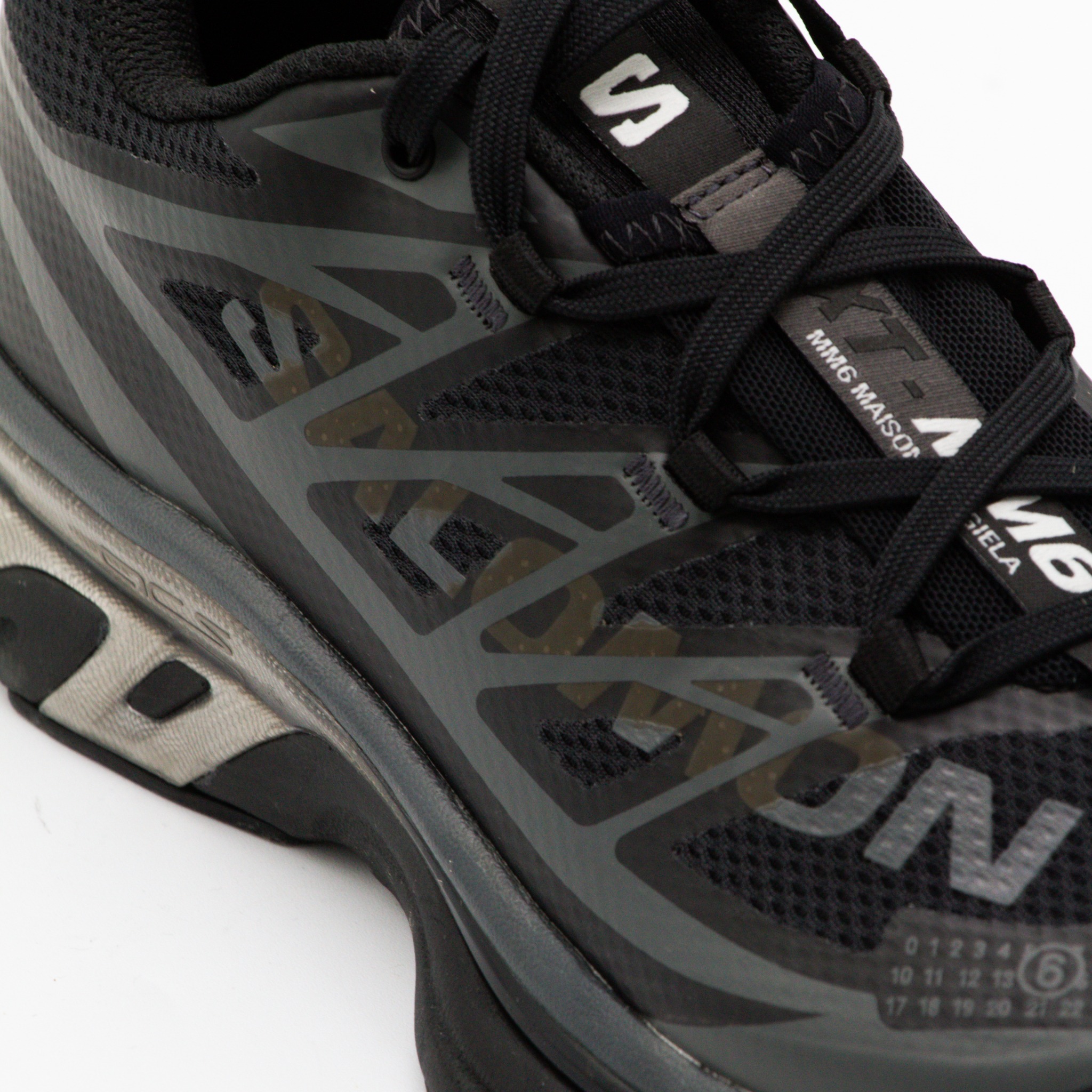 [MM6 MAISON MARGIELA X SALOMON] Sneakers SS26 S59WS0243P6303HB422