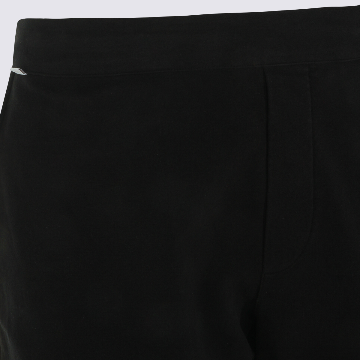 [04651 / A TRIP IN A BAG] Shorts SS26 2SW2601A10BLACK