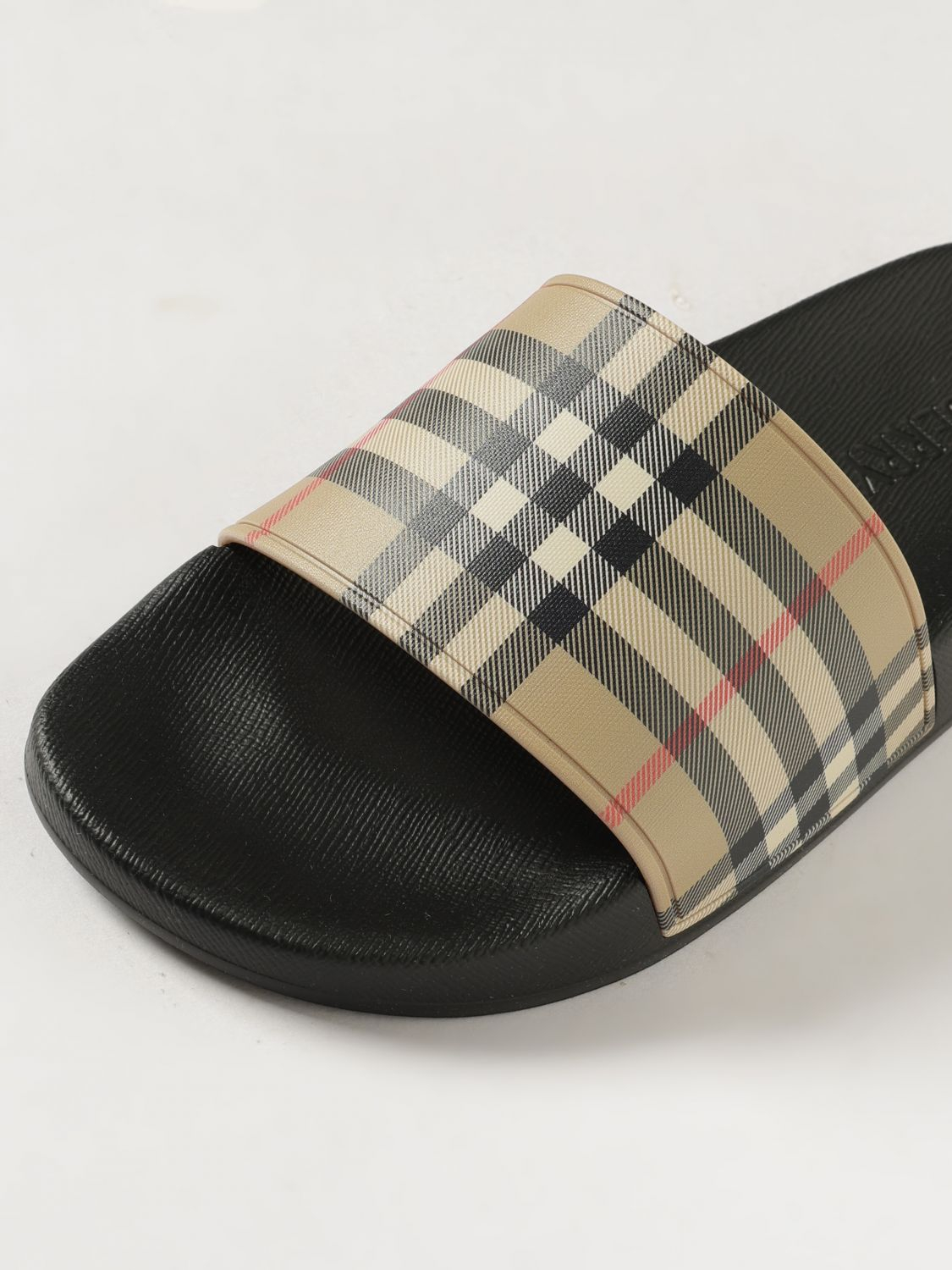 [Burberry] Sandals FW26 8129972