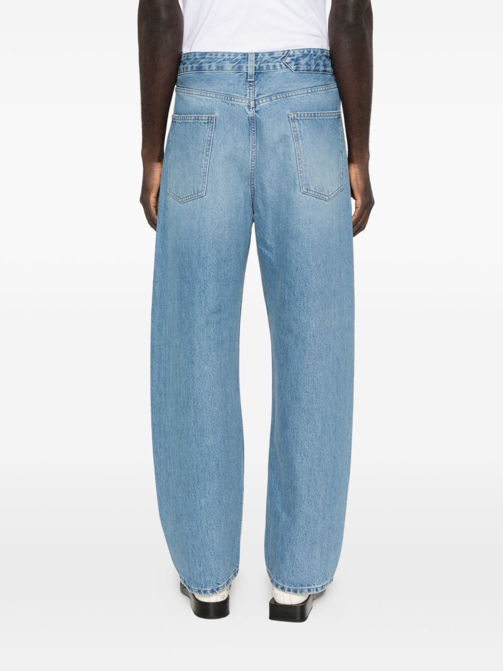 [JACQUEMUS] Jeans SS26 PAM00053AD00038 33C