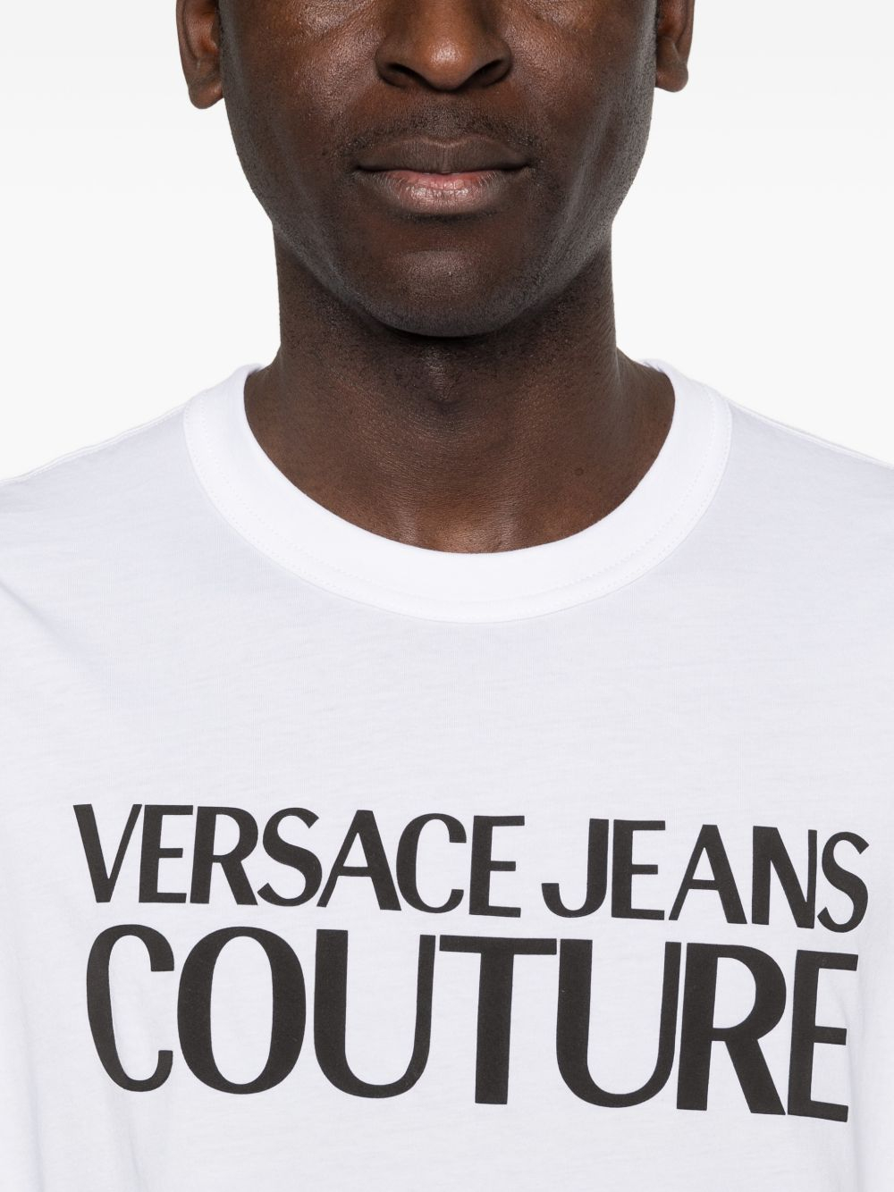 [VERSACE JEANS COUTURE] T-shirts Short Sleeve SS26 80GAHT01 CJ00T 003