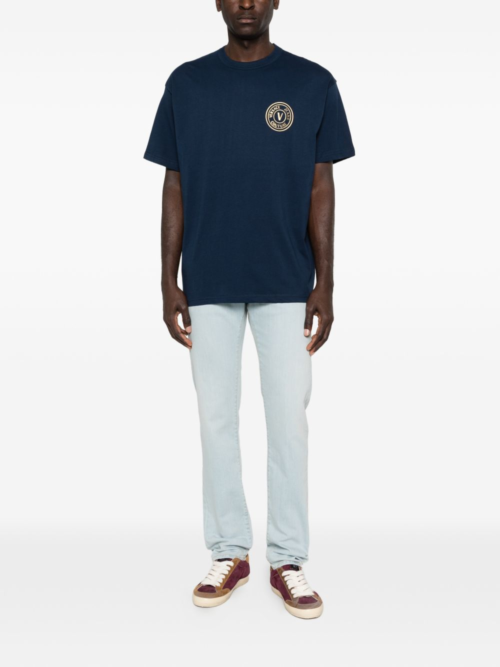 [VERSACE JEANS COUTURE] T-shirts Short Sleeve SS26 80GAHT04 CJ00T G83