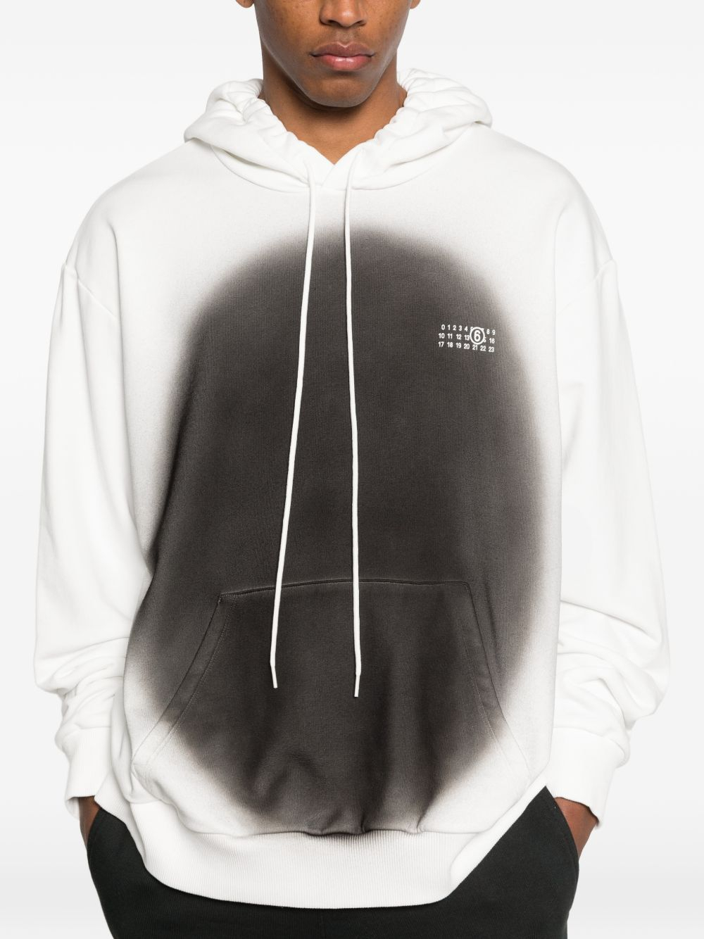 [MM6 Maison Margiela] Sweatshirt SS26 SH0GU0039 M25013 101