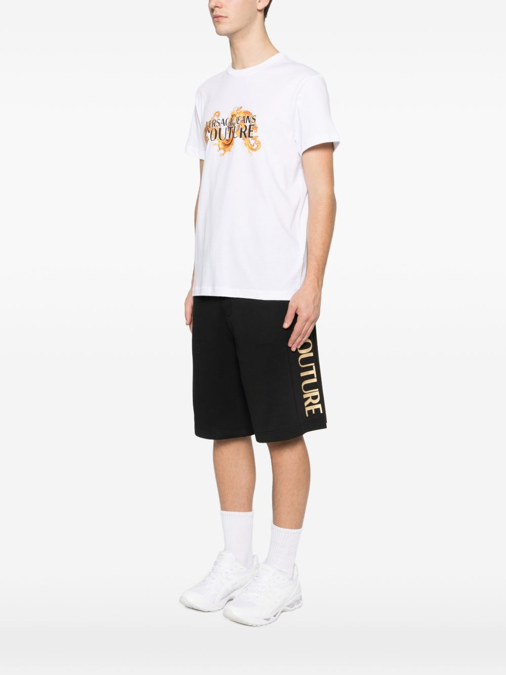 [VERSACE JEANS COUTURE] T-shirts Short Sleeve SS26 80GAHE02 CJ00E G03