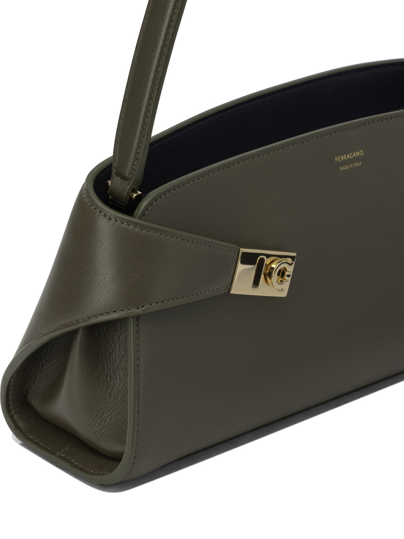 [Ferragamo] Shoulder bag FW26 0795283