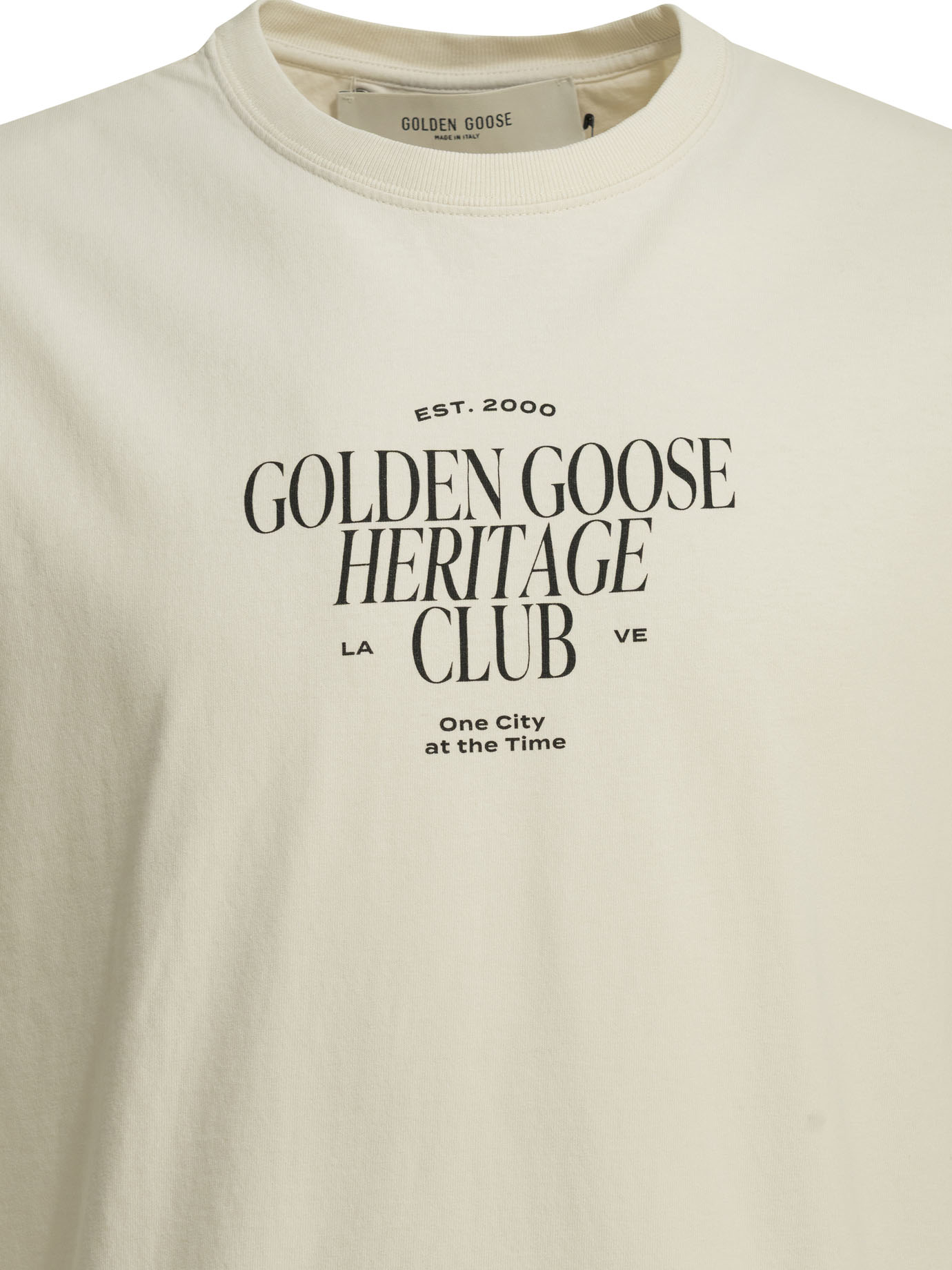 [Golden Goose] T-shirts Short Sleeve FW26 GMP01220P00261911560