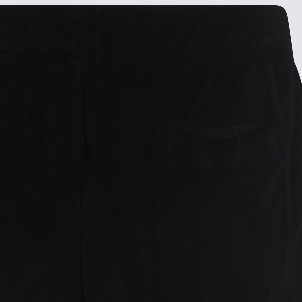 [04651 / A TRIP IN A BAG] Shorts SS26 2JE2601A10BLACK