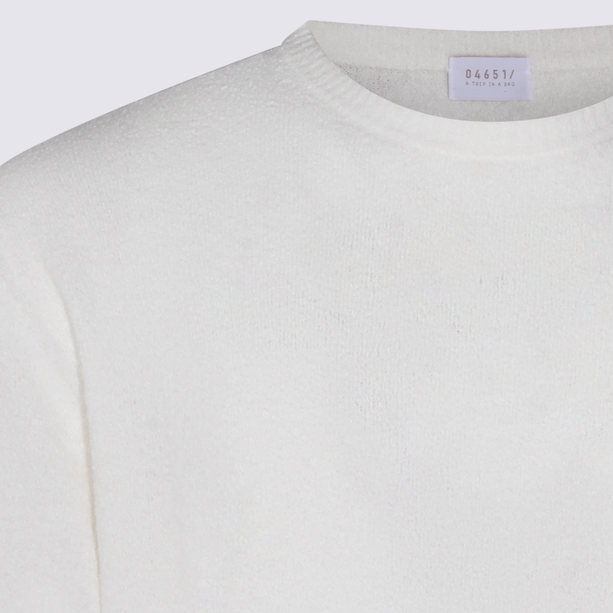 [04651 / A TRIP IN A BAG] Knitwear SS26 2KN2606B22WHITE