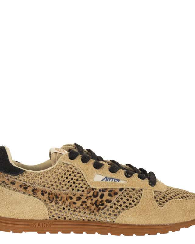 [AUTRY] Sneakers SS26 WSLWKP01