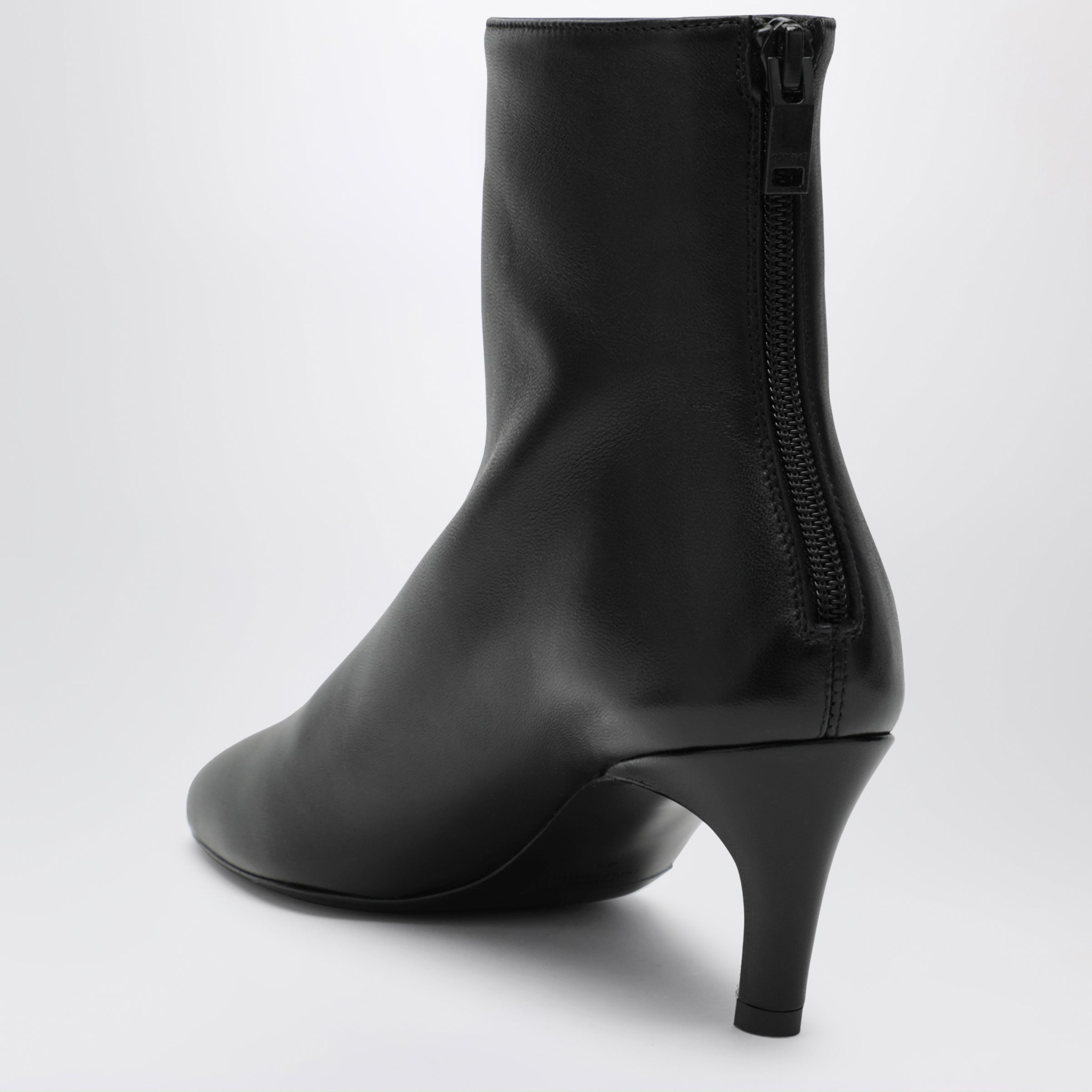 [TOTEME] Ankle Boots FW26 263-WAS0354LE0231